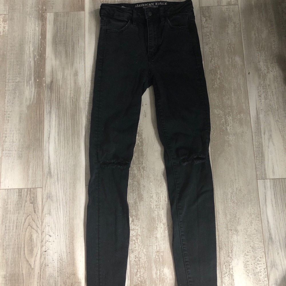Black American Eagle skinny jeans